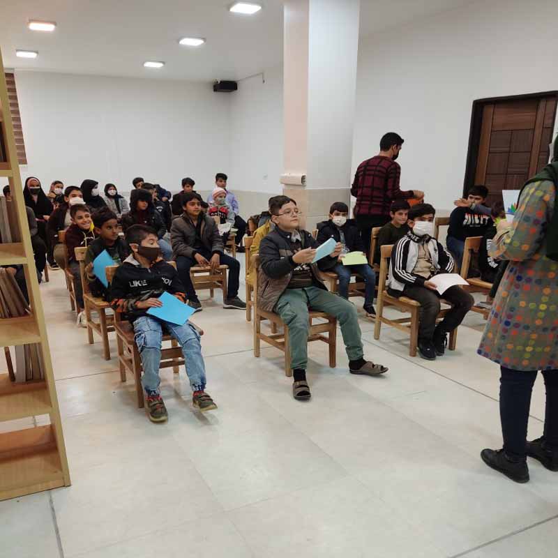 ساخت اوریگامی بمناسبت هفته کتاب و کتابخوانی