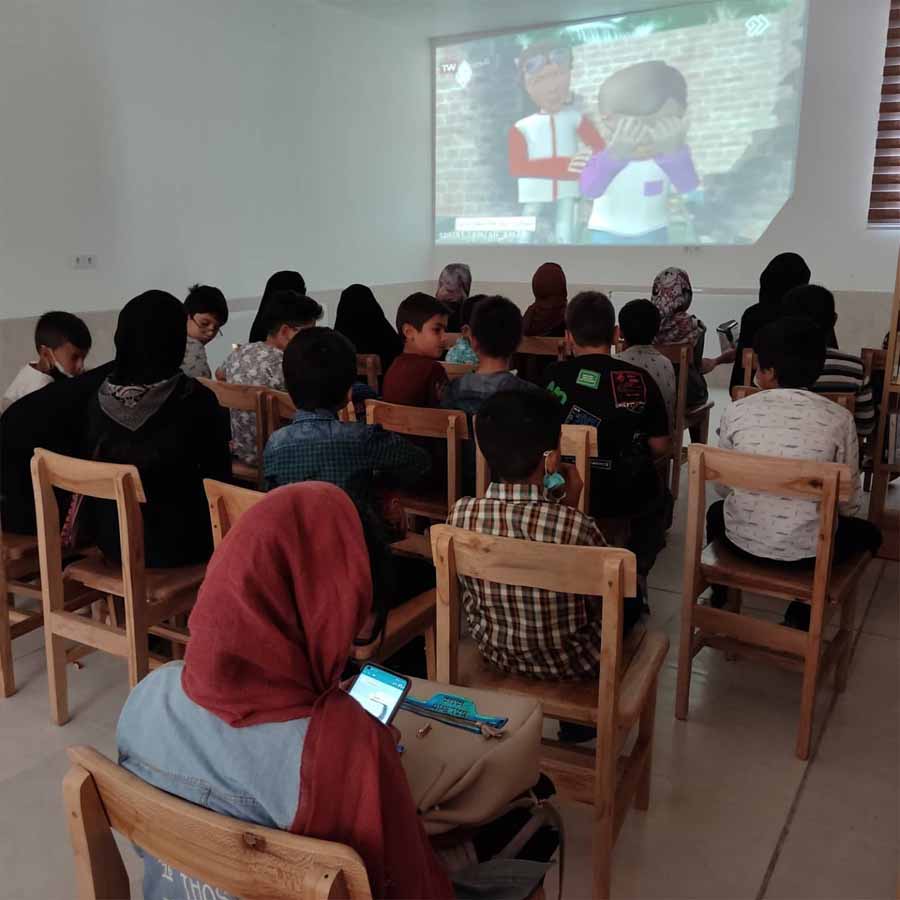 نمایش فیلم ویژه کودکان پایگاه بسیج امام خامنه ای-شهریور 1401